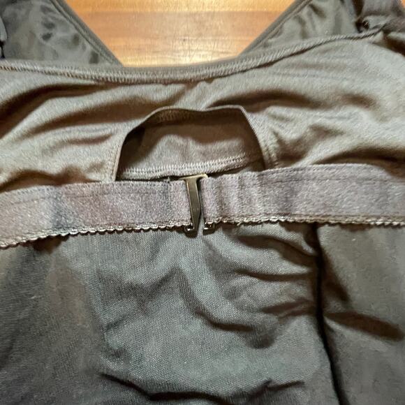 Coco Reef Women's Flourish Underwire Bra-Sized Tankini Top - Black 38D - Picture 5 of 10